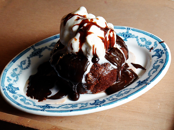 Copycat Texas Roadhouse Big Ol' Brownie