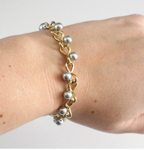 Chain and Pearls Bracelet