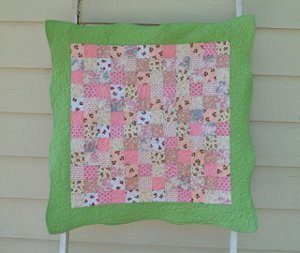 Helen's Scalloped Baby Quilt