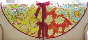 Citrus Holiday Patchwork Tree Skirt