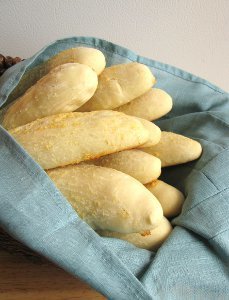 Make Your Own Olive Garden Breadsticks