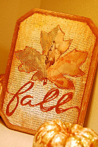 Distressed Leaf Plaque