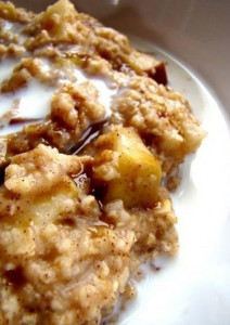 Overnight Caramel Apple Oatmeal