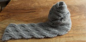 Wavy Reverse Cable Scarf