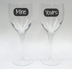 Faux Chalkboard Glassware Labels