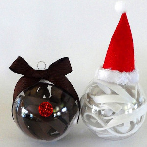 Super Simple Santa and Rudolph Ornaments