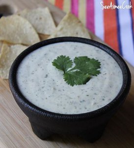 Copycat Chuy's Creamy Jalapeno Dip