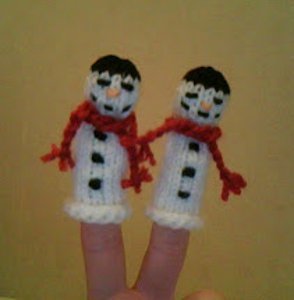 Snowman Finger Puppet