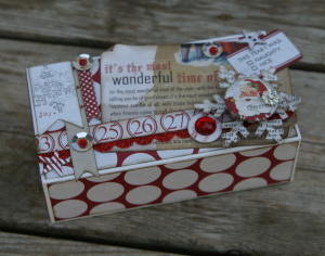 Santa's List Gift Box | AllFreeHolidayCrafts.com