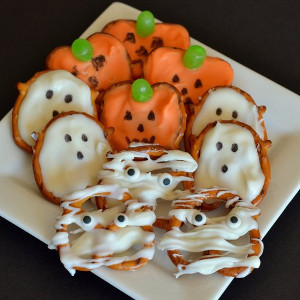 Pretzel Halloween Treats