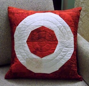 O Hug Pillow