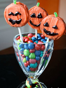 Pumpkin Cookie Pops