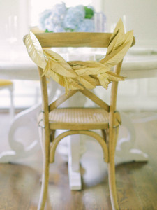 Gilded Leaf Chair Garland