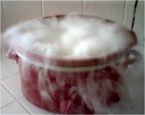 How to Make a Fog Machine in a Slow Cooker