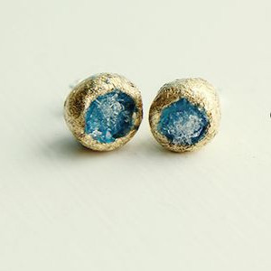 Sensational Glass and Gold Earrings