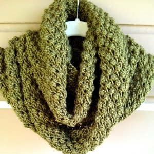 Lily Pad Cowl