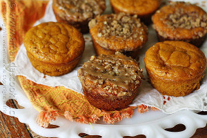 Mini Muffin Tin Pumpkin Cakes