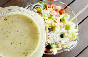 Homemade Olive Garden Salad Dressing 