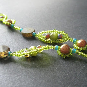 Pea Pod Stitch Bracelet