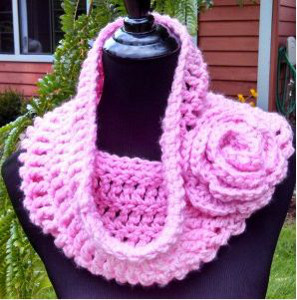 Flowered Crochet Cowl