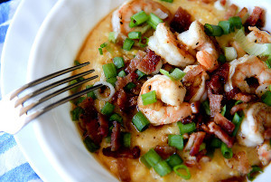 Shrimp and Grits for One | FaveSouthernRecipes.com