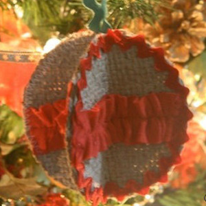 Burlap Scrap Christmas Ornaments