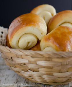 Soft and Buttery Copycat Lion House Dinner Rolls