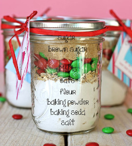 10-Minute Holiday Cookies in a Jar