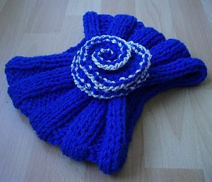 Royal Rosette Cowl