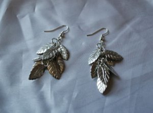 10-Minute Leaf Earring Tutorial