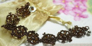 Amber Beaded Bracelet Tutorial