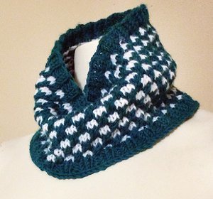 Pretty in Polka Dots Cowl