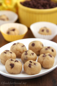 Bakeless Chocolate Chip Cookie Dough Bites