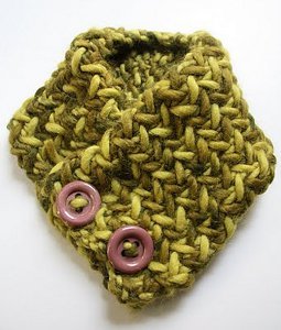Ravelry: Easy Ribbed Neck Warmer on Straight Needles pattern by
