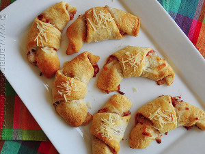 Pizza Crescent Roll-Ups