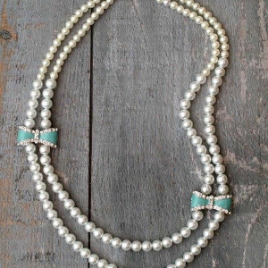 Pearls and Bows Necklace