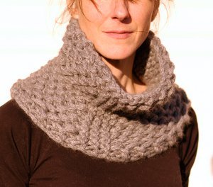 Brioche Honeycomb Cowl