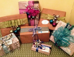 Eco-Friendly DIY Gift Wrap