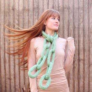 Fashionable Chain Scarf