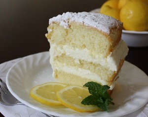 Homemade Olive Garden Lemon Cream Cake