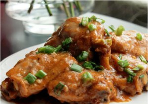 Slow Cooker Smothered Chicken with Mushroom Gravy