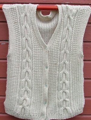 Men's Cable Knit Vest