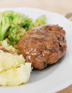 Incredibly Simple Slow Cooker Salisbury Steak