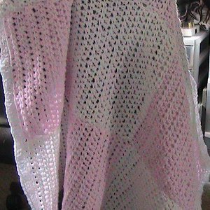 Pretty in Pink Baby Afghan
