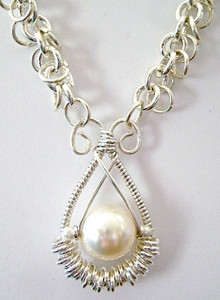 Gorgeous Pearl Pendant