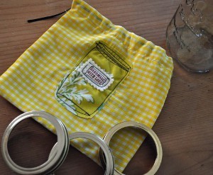 Little Bag Mason Jar Crafts