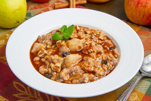 Slow Cooker Apple Pie Oatmeal