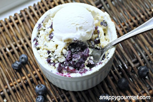 One Minute Blueberry Cobbler