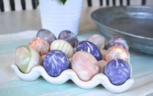 How to Dye Easter Eggs With Old Ties