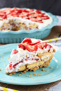 No Bake Strawberry Lemon Cookie Pie